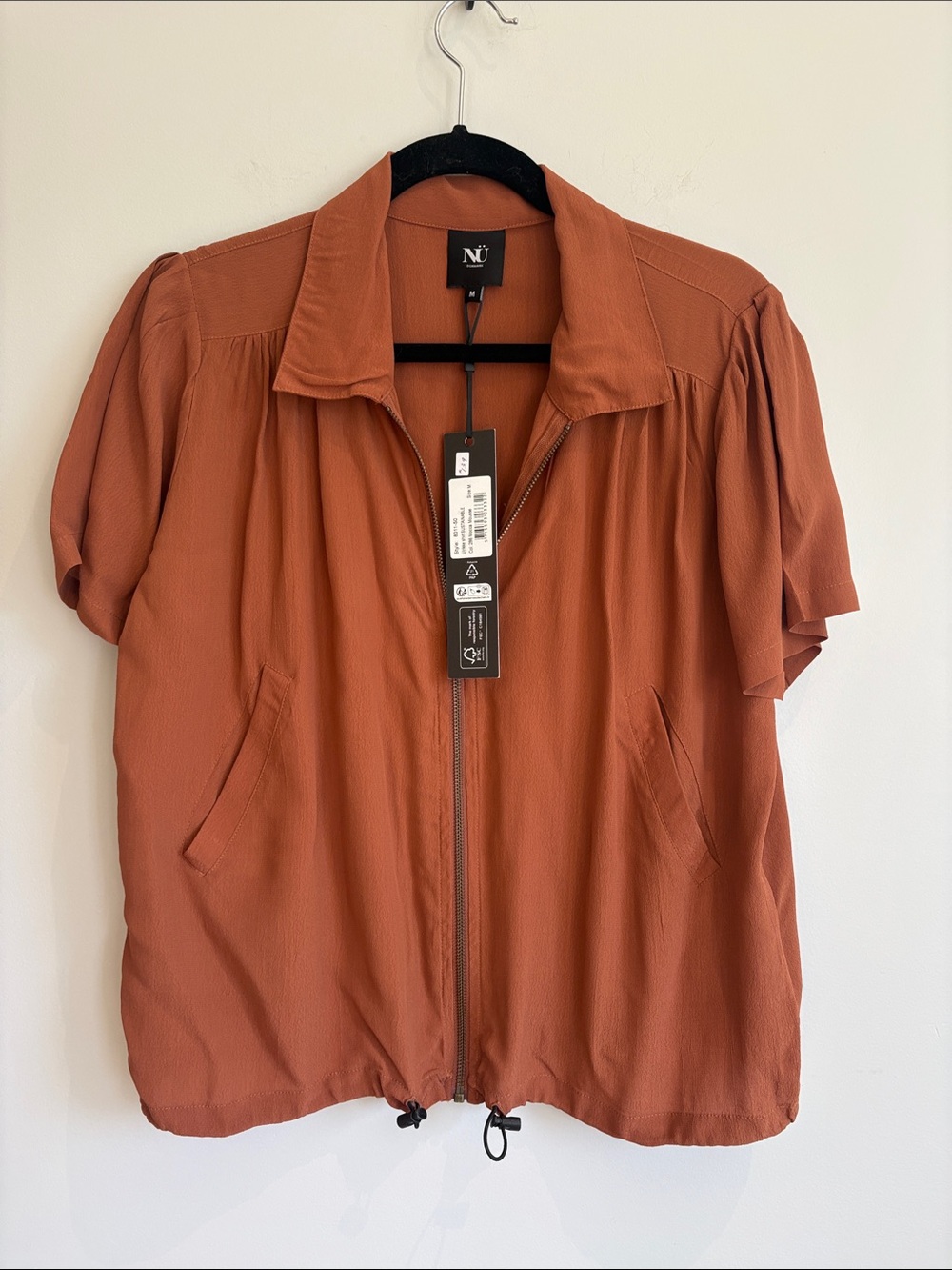NÜ Denmark NWT Rust Orange Zip Front Blouse Size M